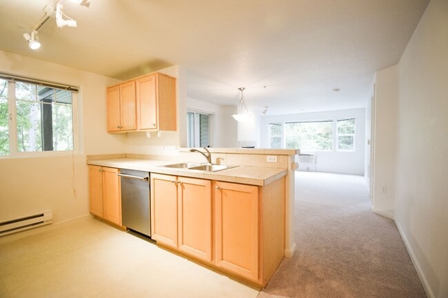 Photo - Beautiful 2 BR 2 BA Condo! Beautifully Updated! W/S/G is included.