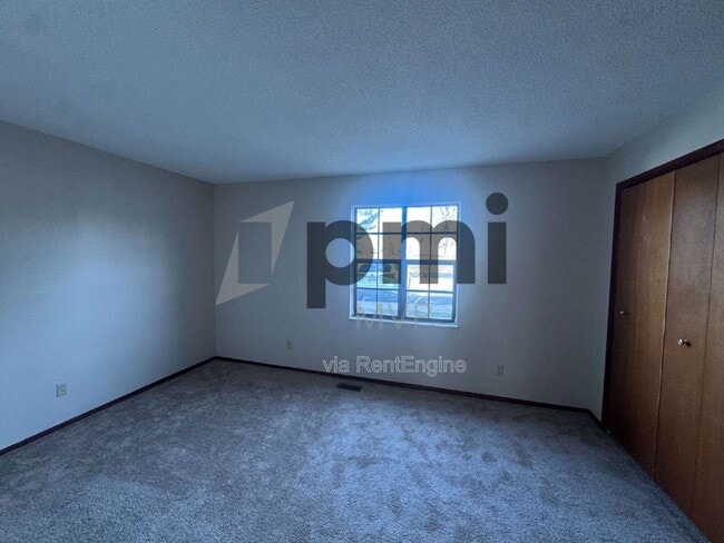 Photo - Jefferson Pointe