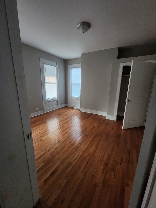 499 Winthrop Ave Unit 1