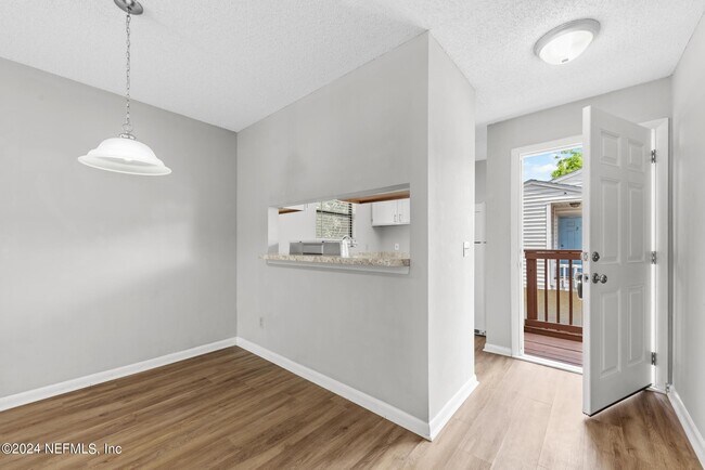 Photo - 3604 Morton St