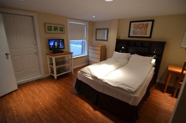 170 17th St Unit First Floor Suite