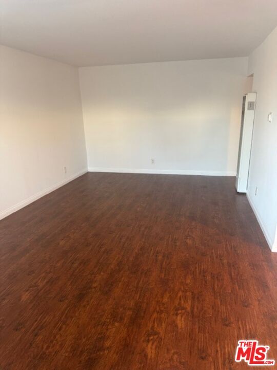 1136 W 109th Pl