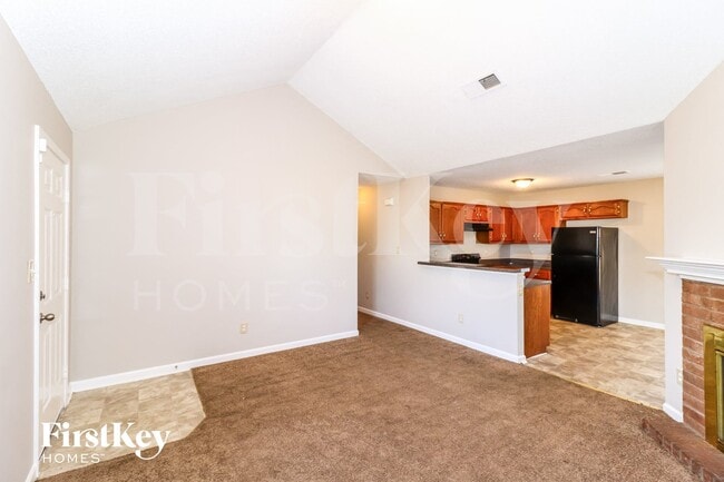 6911 Lagrange Cir S