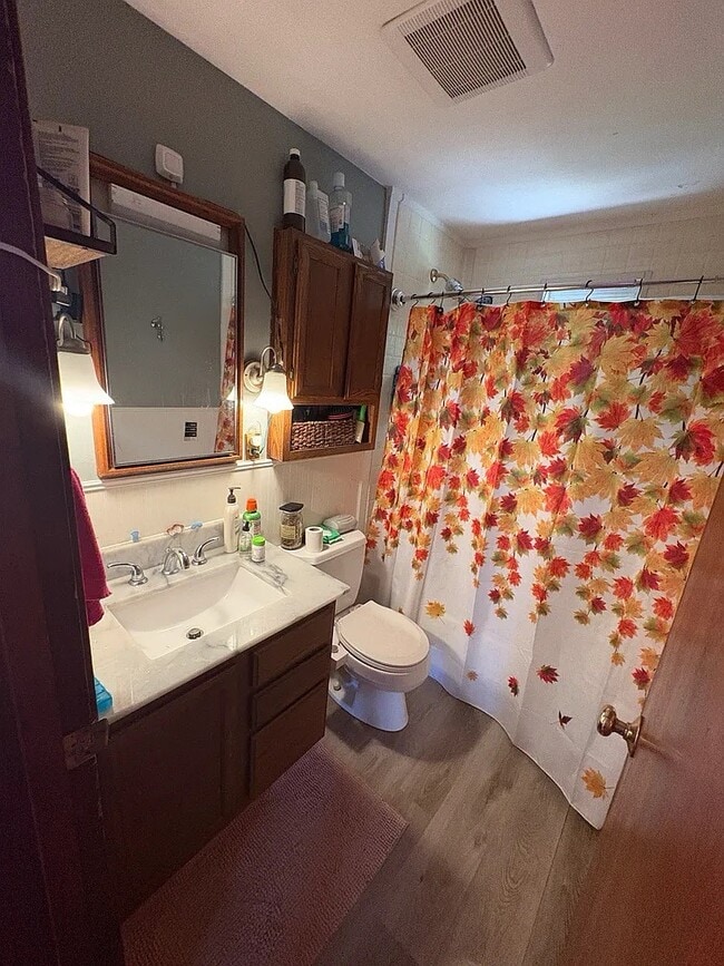 Photo - 645 Grandview Ave