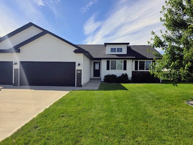 Photo - 701 Bradford Dr