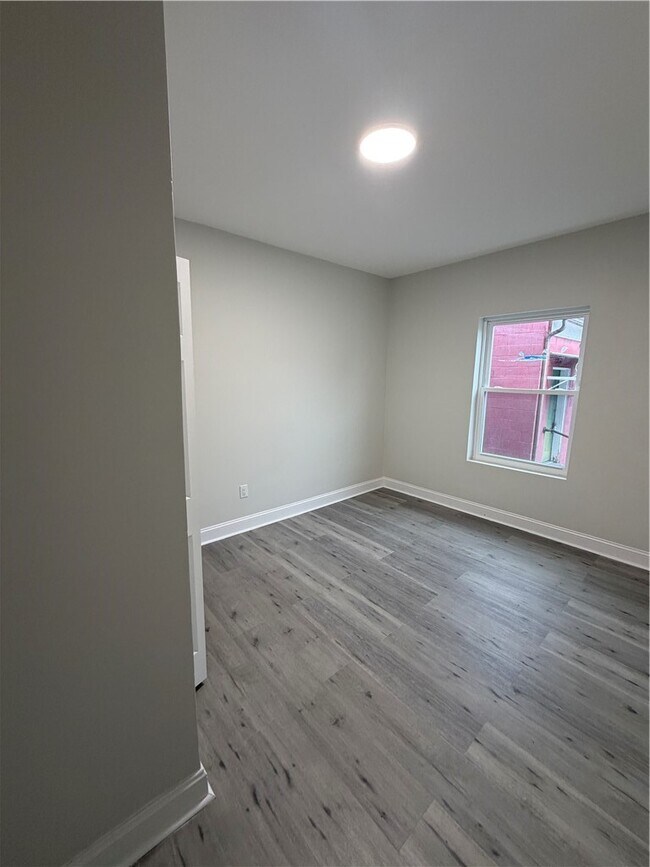 306 Fulton St