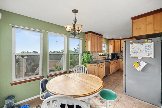 448 Somerset Dr