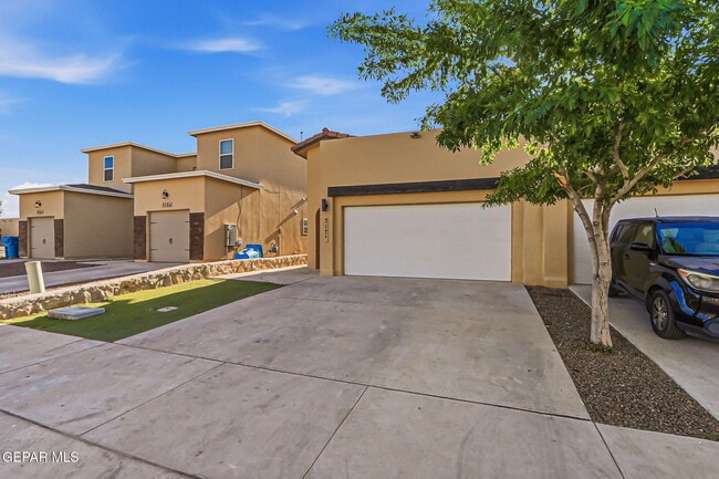 Photo - 717 HC Gilbert Minjares Dr