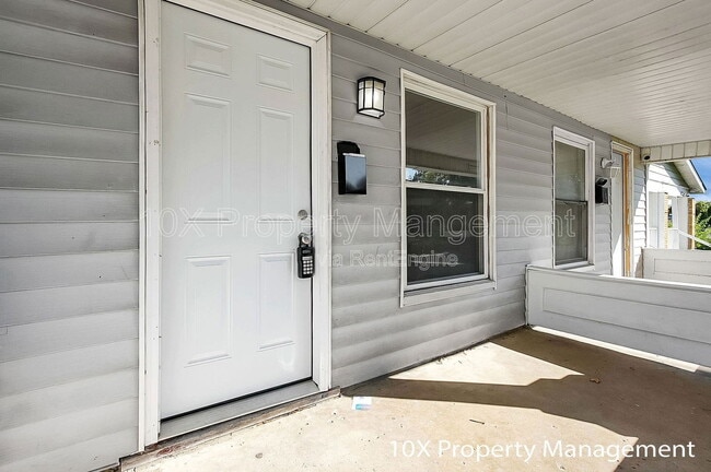 Photo - 1292 Atcheson St