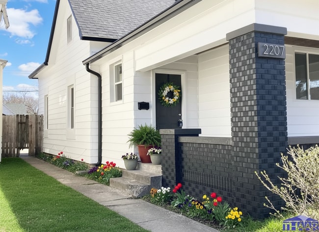 Building Photo - Move in by November 30th… and pay NO RENT ...