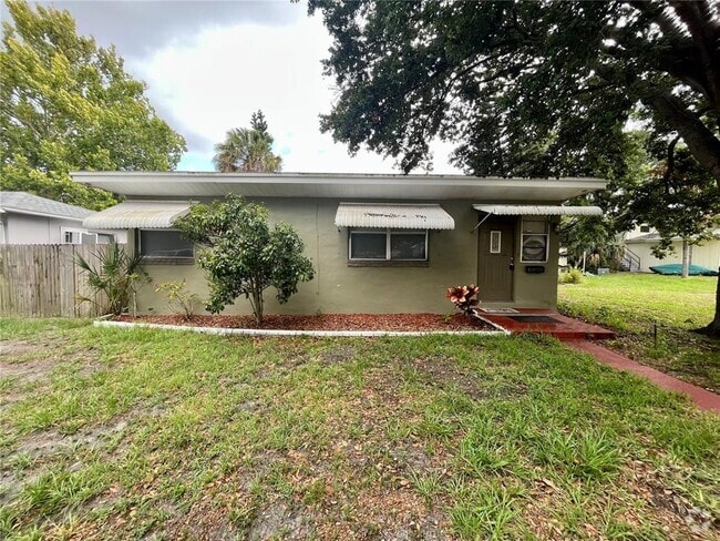 Building Photo - 860 44th Ave N Rental