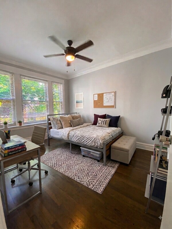 Building Photo - 512 W Wrightwood Ave Unit 3E