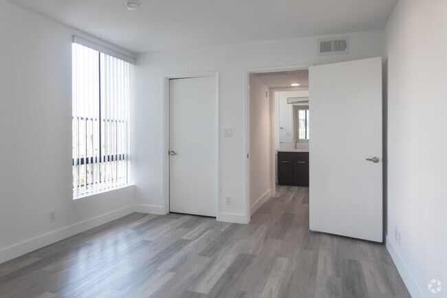 1BR,1BA - 650SF Bedroom