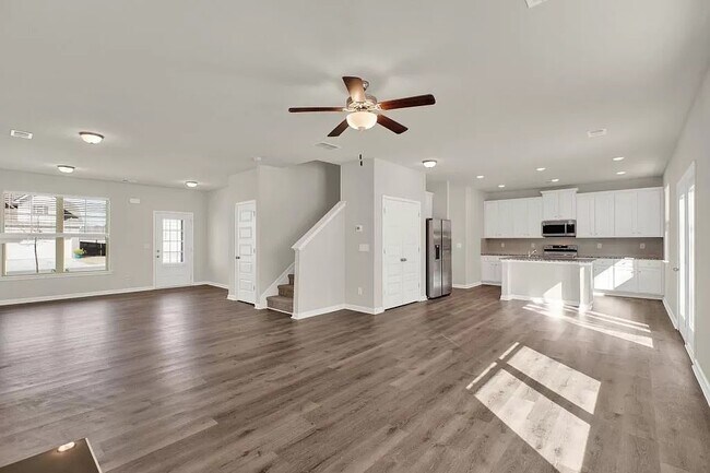 Photo - 300 Cornwell Way House