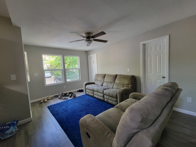 Photo - 521 S 4th Ave Unit Main