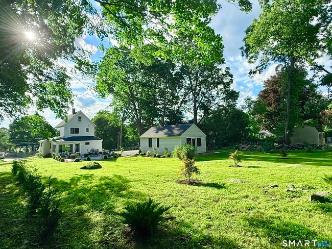 Photo - 225 Hoyt St