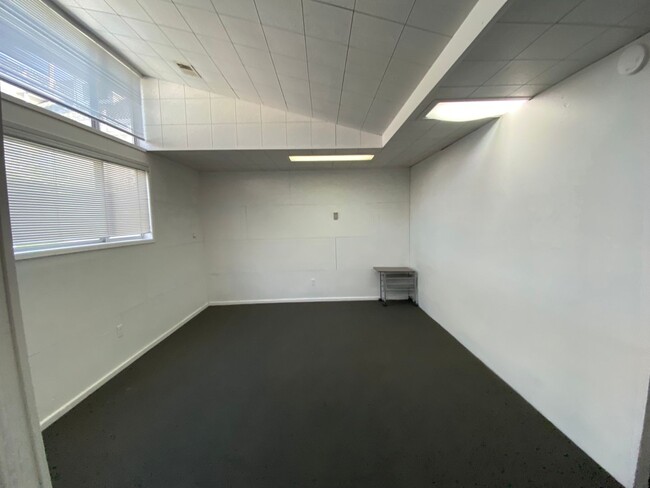 Photo - 800 B St Unit 7 Spring Street