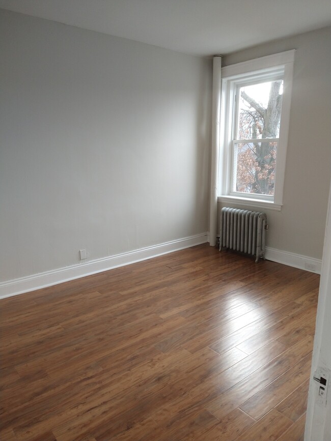 Photo - 10 Wadsworth St Apartments