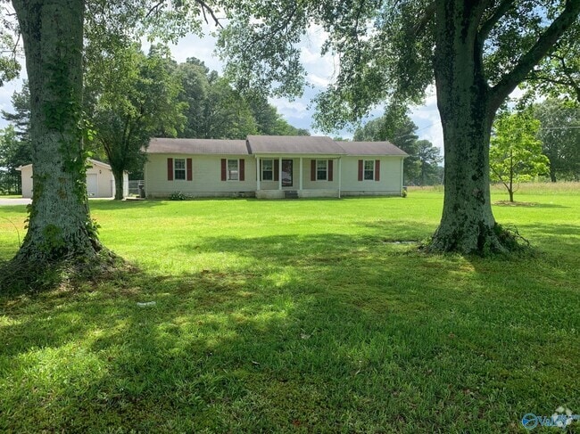 Building Photo - 19333 Edgewood Rd Rental