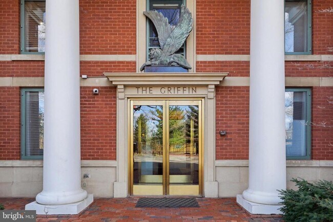 Photo - 955 26th St NW Unit 305