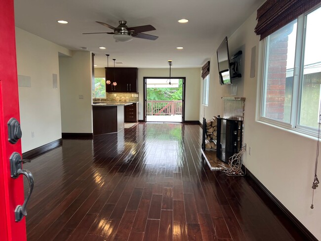 1019 Camino Real