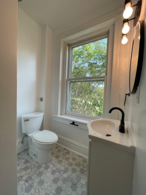 Photo - 1613 W Grace St