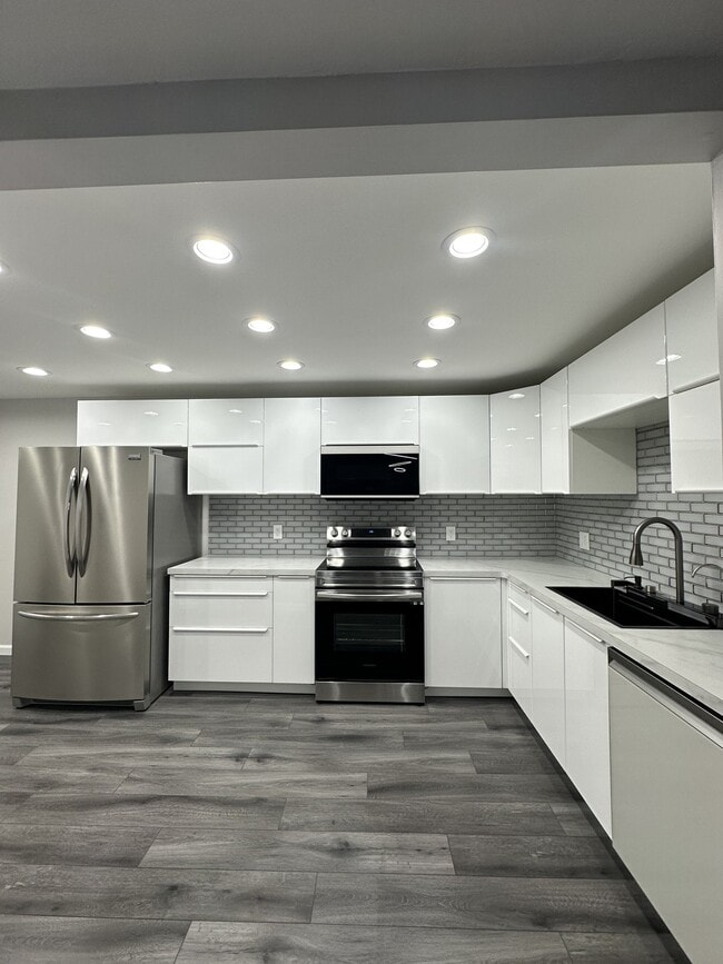 Building Photo - 175 Autumn Chapel Way