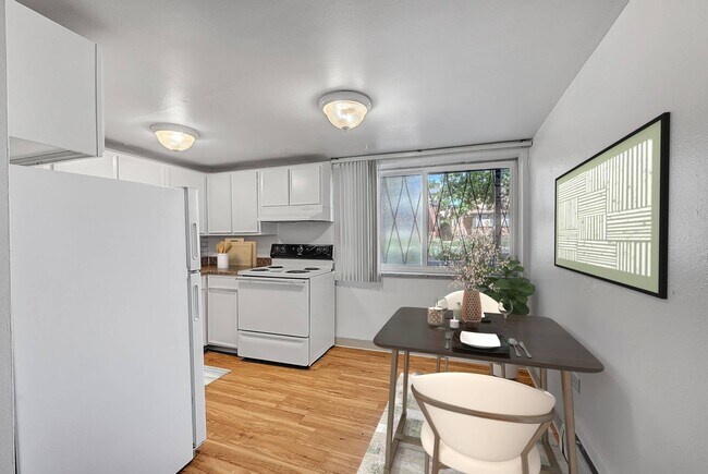 Photo - Lincoln Plaza Apartments