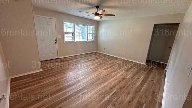 Photo - $1300 - 3 bed 1 bath Beautiful single fami...