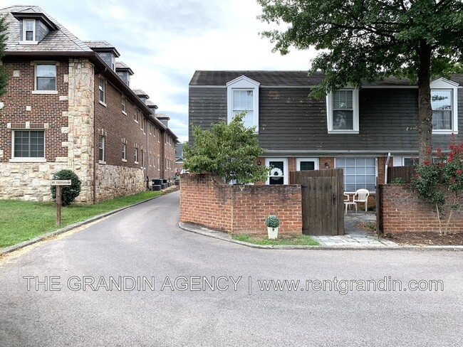 Photo - 1803 Grandin Rd SW