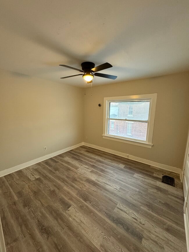 Photo - 515-517 Huffman ave