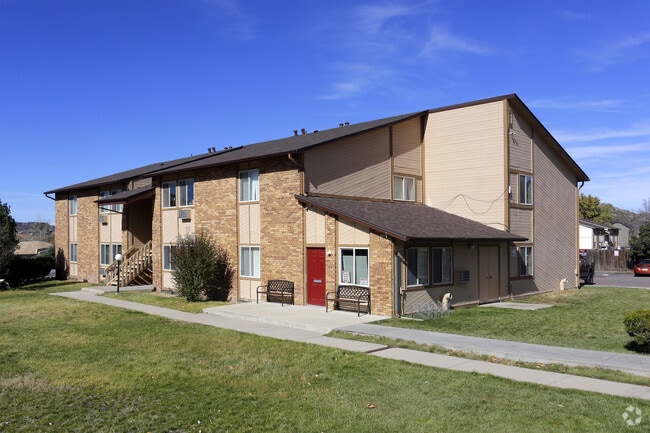 Building Photo - Pinon Manor Apartments