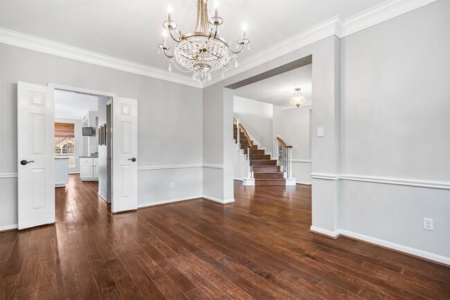Photo - 11 Winrock Pl
