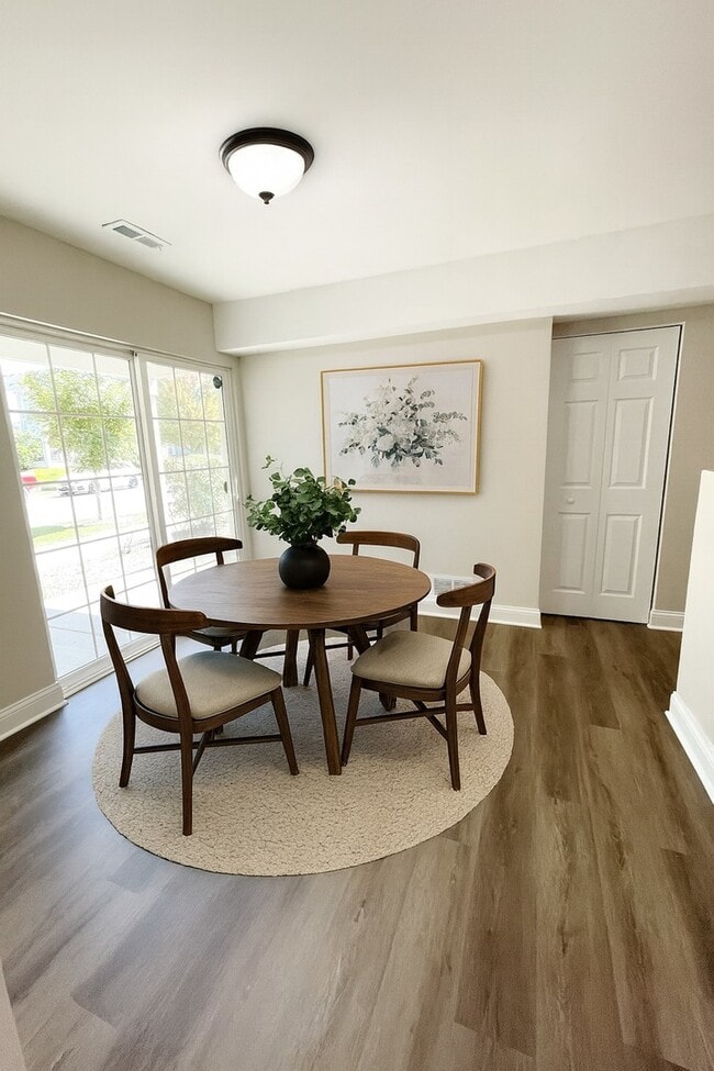 Photo - 1069 Symphony Dr