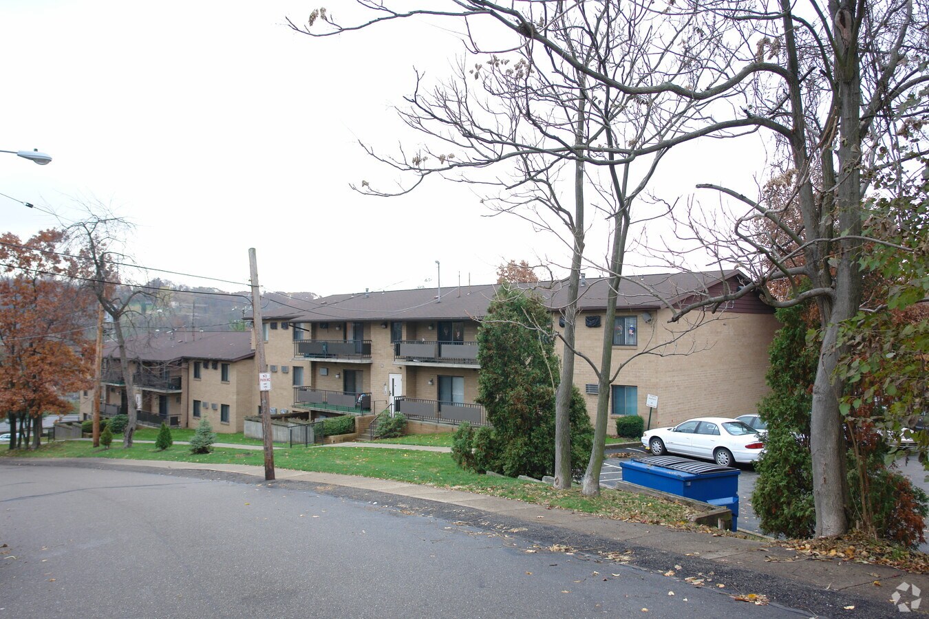 Parkview West - Parkview West Apartments