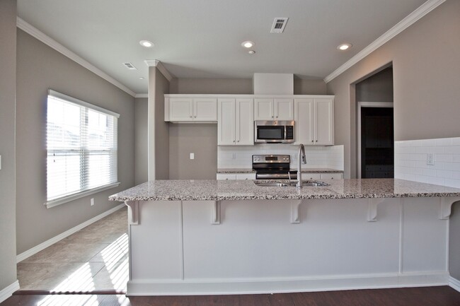 Photo - 3858 Williams Cove