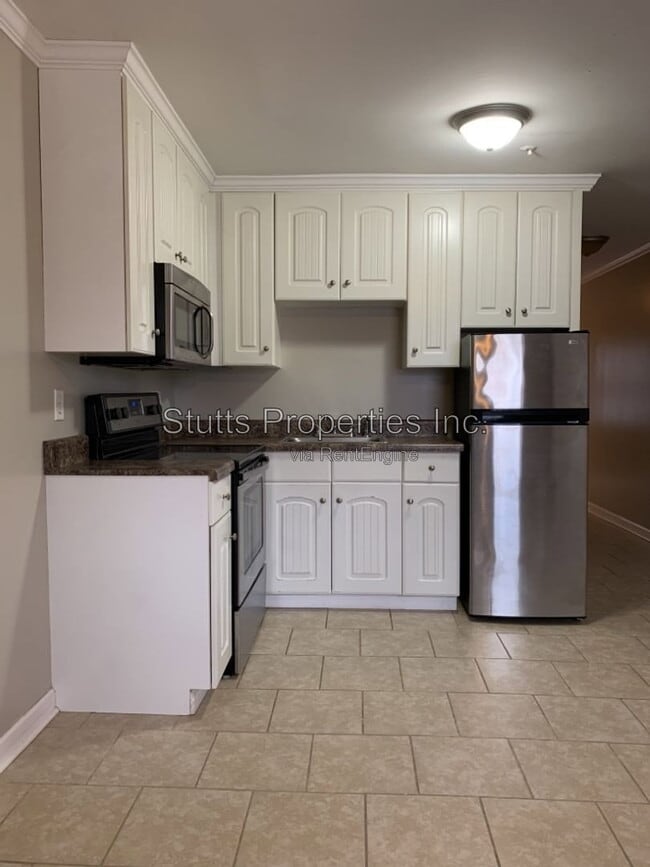 Photo - 414 Hermitage Dr Unit 8