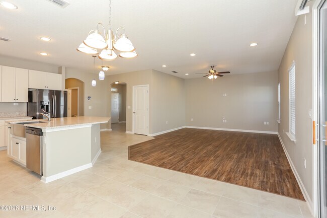 Photo - 15639 Spotted Saddle Cir