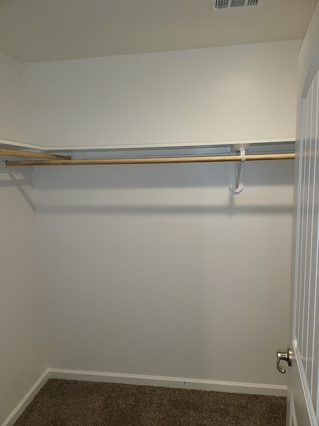 Photo - 48464 Fox Hollow Blvd