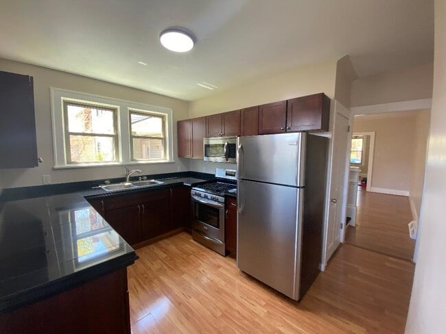 Photo - 216 N 12th Ave