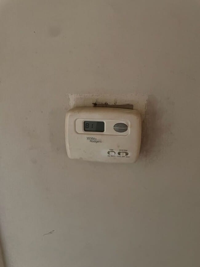 Photo - Three Bedroom One bathroom home for Rent