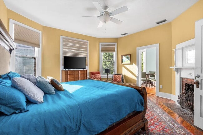 Photo - 205 SE 7th St Unit ID1359102P