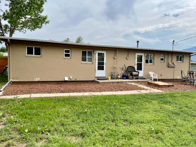 Photo - 710 E Rio Grande St