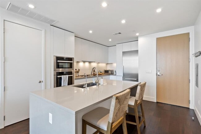 Photo - 501 West Ave Unit 3402