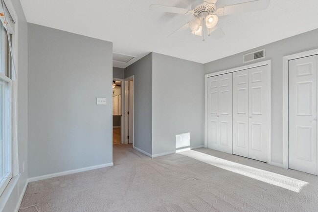2 Bedroom Condo Near Rex Hospital! - 2 Bedroom Condo Near Rex Hospital!