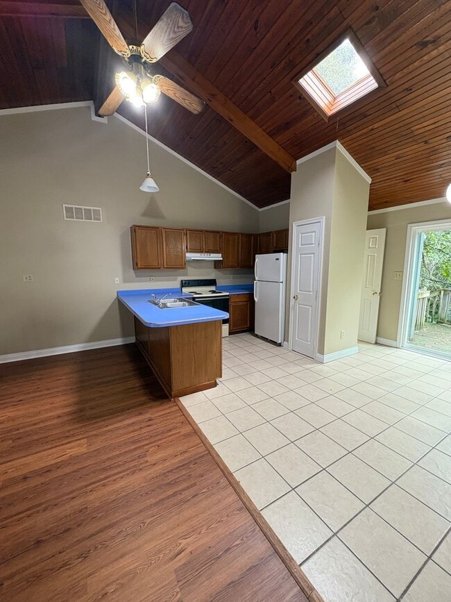 1136 Dale Dr Unit 2