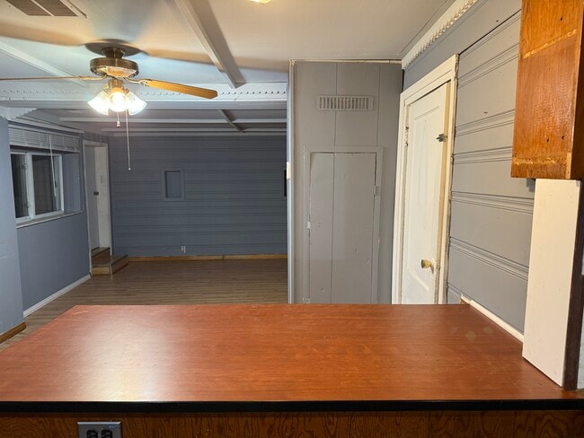 Photo - 933 Myrtle Ave