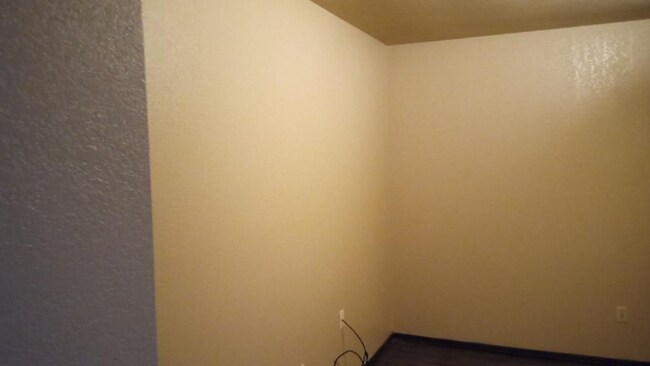 Photo - 902 Cynthia St Unidad 17