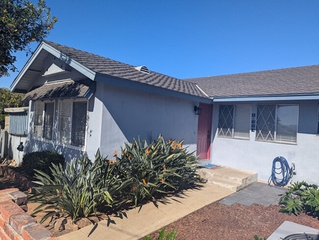 Photo - Single Story Home 4 bedroom + Enclosed pat...