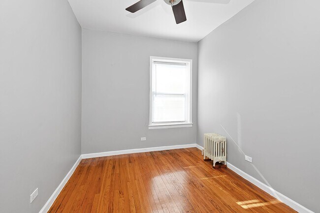 6200 S Albany Ave. Chicago IL